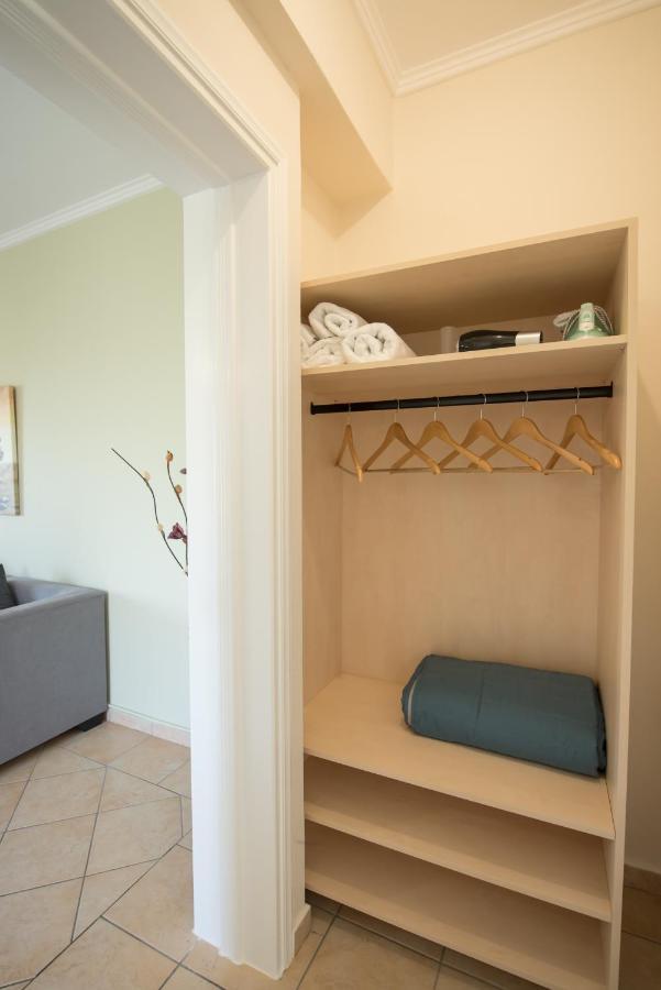 Elaia - Apartments & Studios Lefkada City ภายนอก รูปภาพ