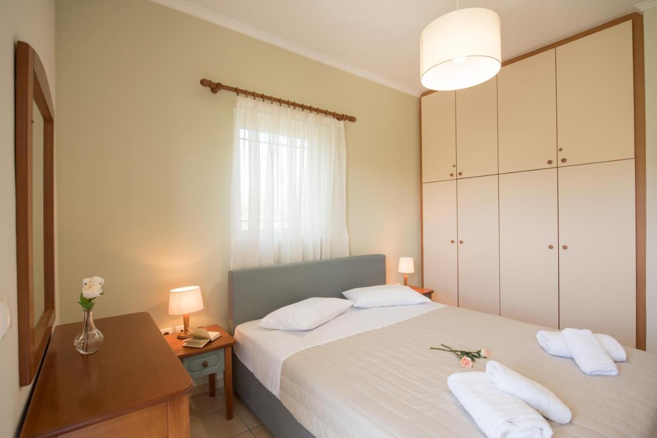 Elaia - Apartments & Studios Lefkada City ภายนอก รูปภาพ